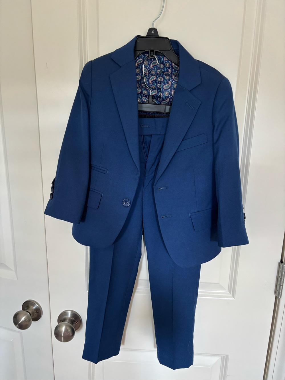 Classic Boys Issac Mizrahi Blue Suit Jacket and Trousers size 3